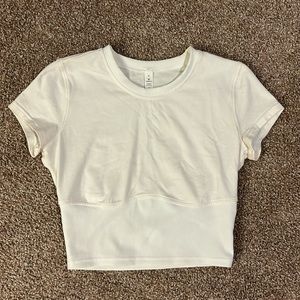 LULULEMON CROP TEE